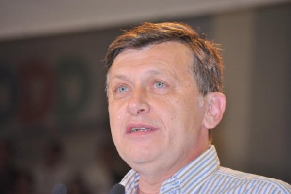 Antonescu răspunde acuzaţiilor de şantaj: Nu am văzut aşa mizerii nici la Băsescu
